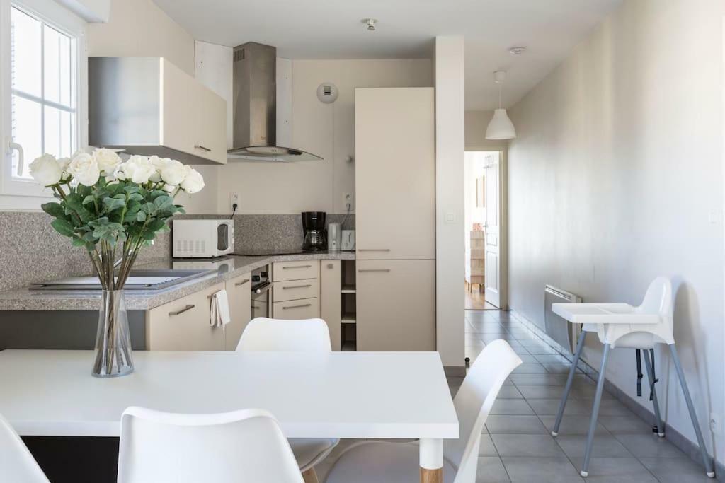 Sweet Apartment *